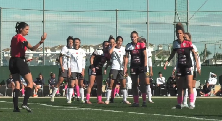  唐佳麗梅開二度、邵子欽破門，中國女足3-2擊敗Alhama俱樂部女足