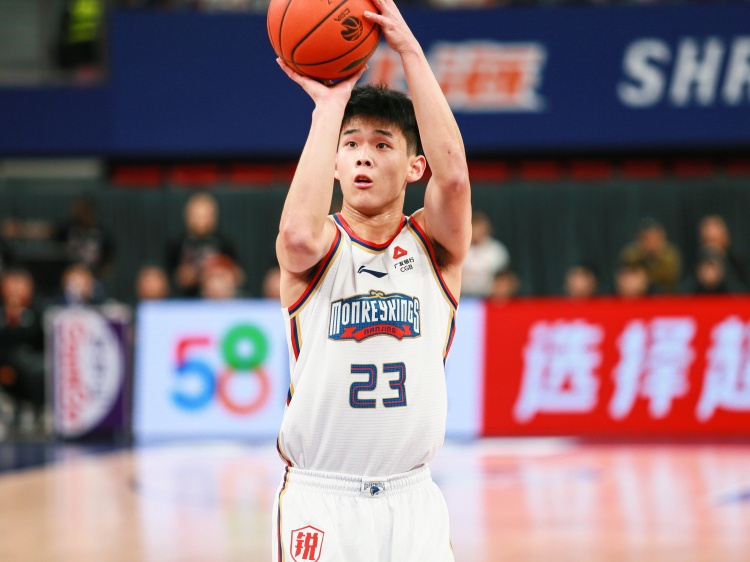  攻擊欲望很強！林葳半場出手14次拿下14分1板1助2斷