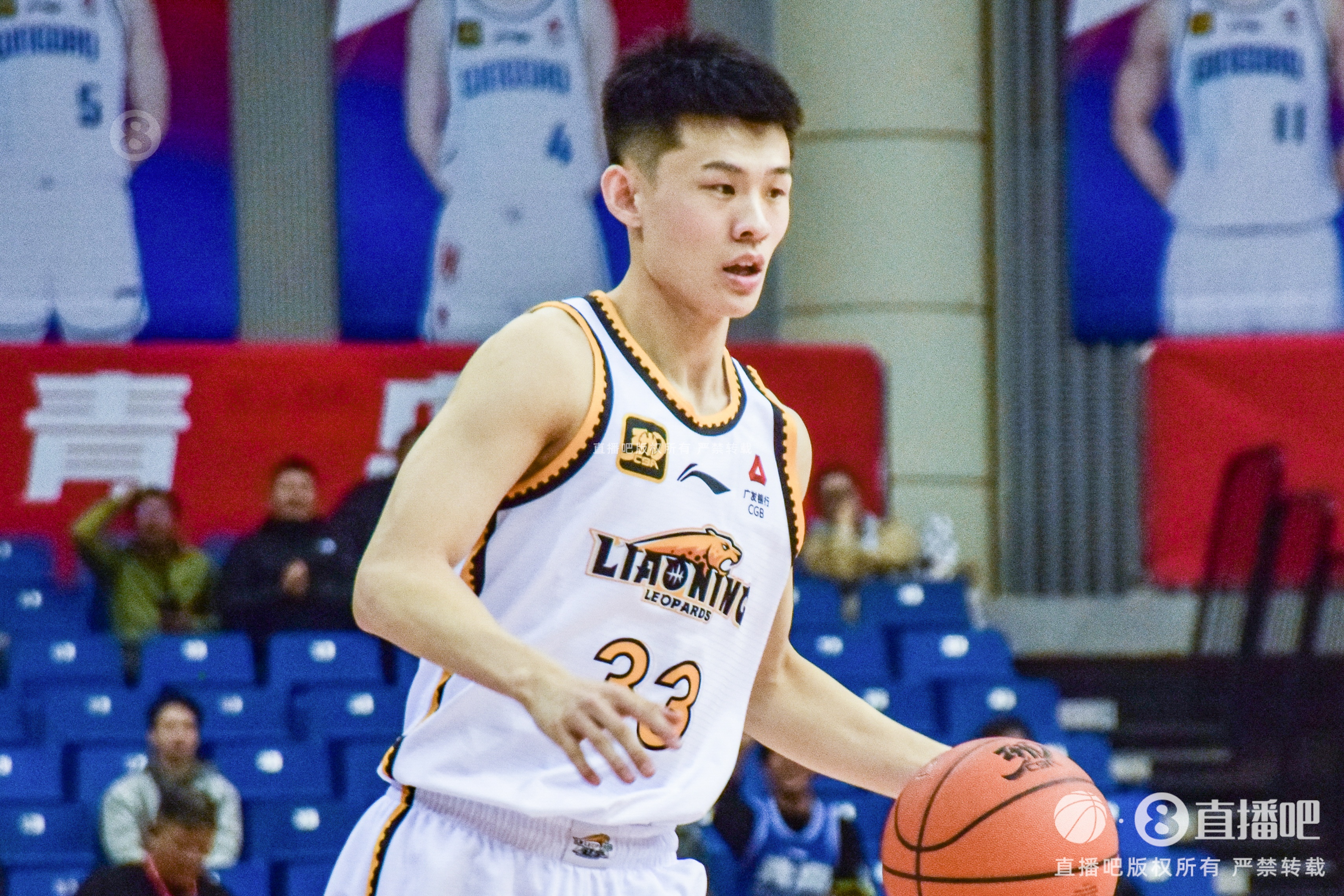  太準(zhǔn)了！王嵐嵚半場4記三分球拿下12分2板2助1斷